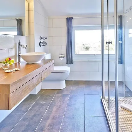 Oberlin Oberlin 15-1-2 דירה בורקום