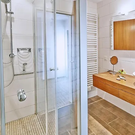 Oberlin Oberlin 15-1-2 דירה *